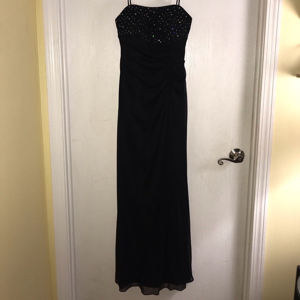 Black prom dress